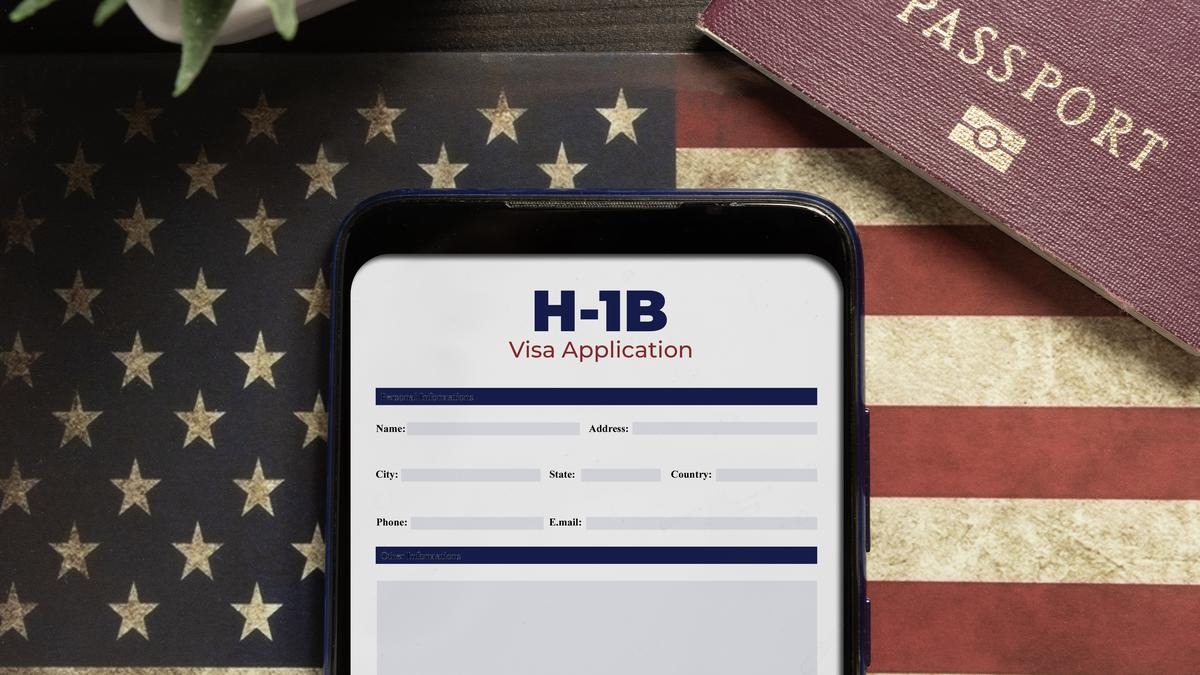 Dreaming of the H-1B Visa? Cracking the Code: What Indian Applicants Need to Know in 2025